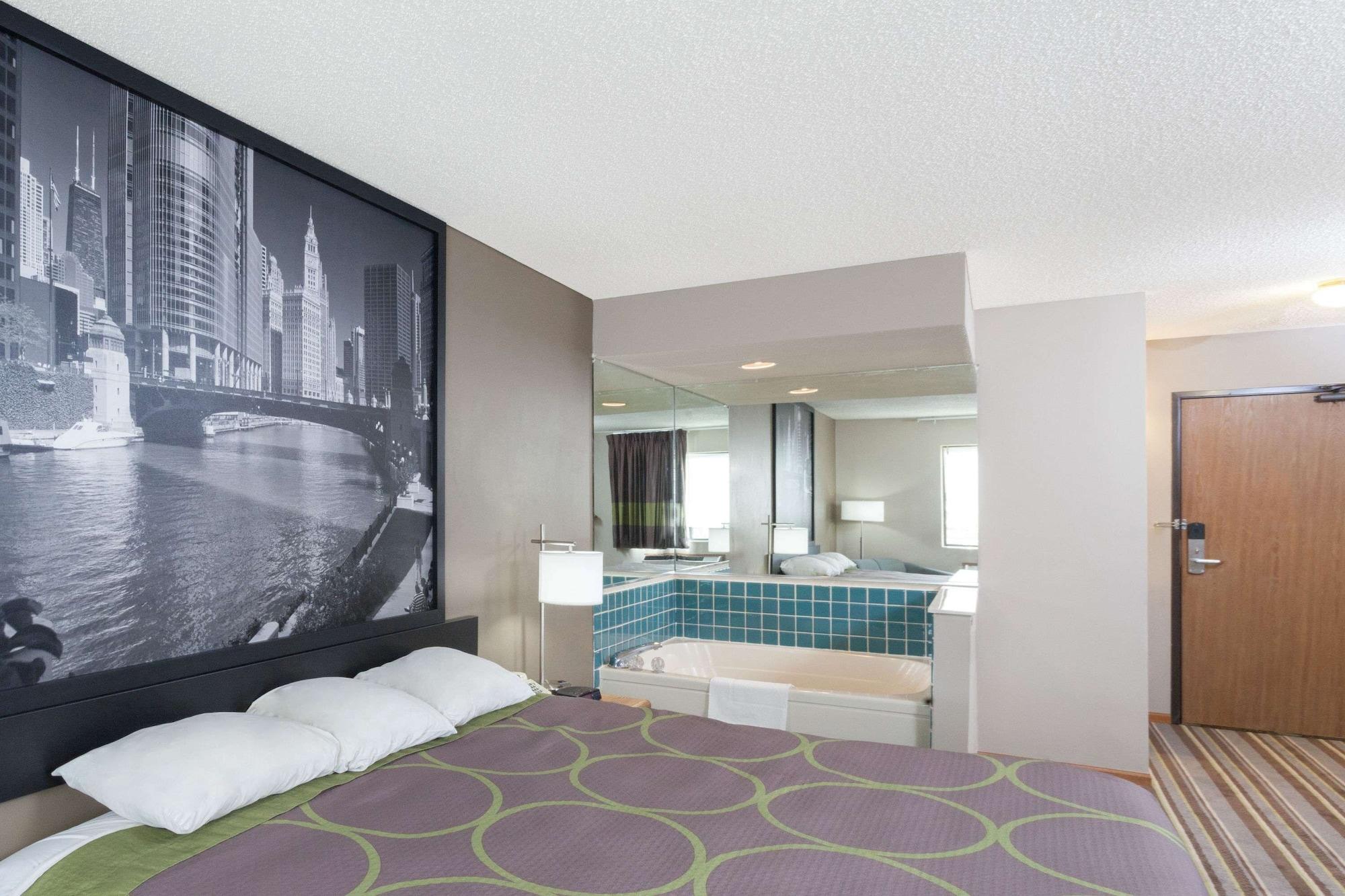 Super 8 By Wyndham Gilman Hotel Exterior foto